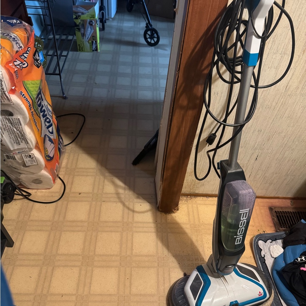 Bissell Floor Cleaner in White and Blue